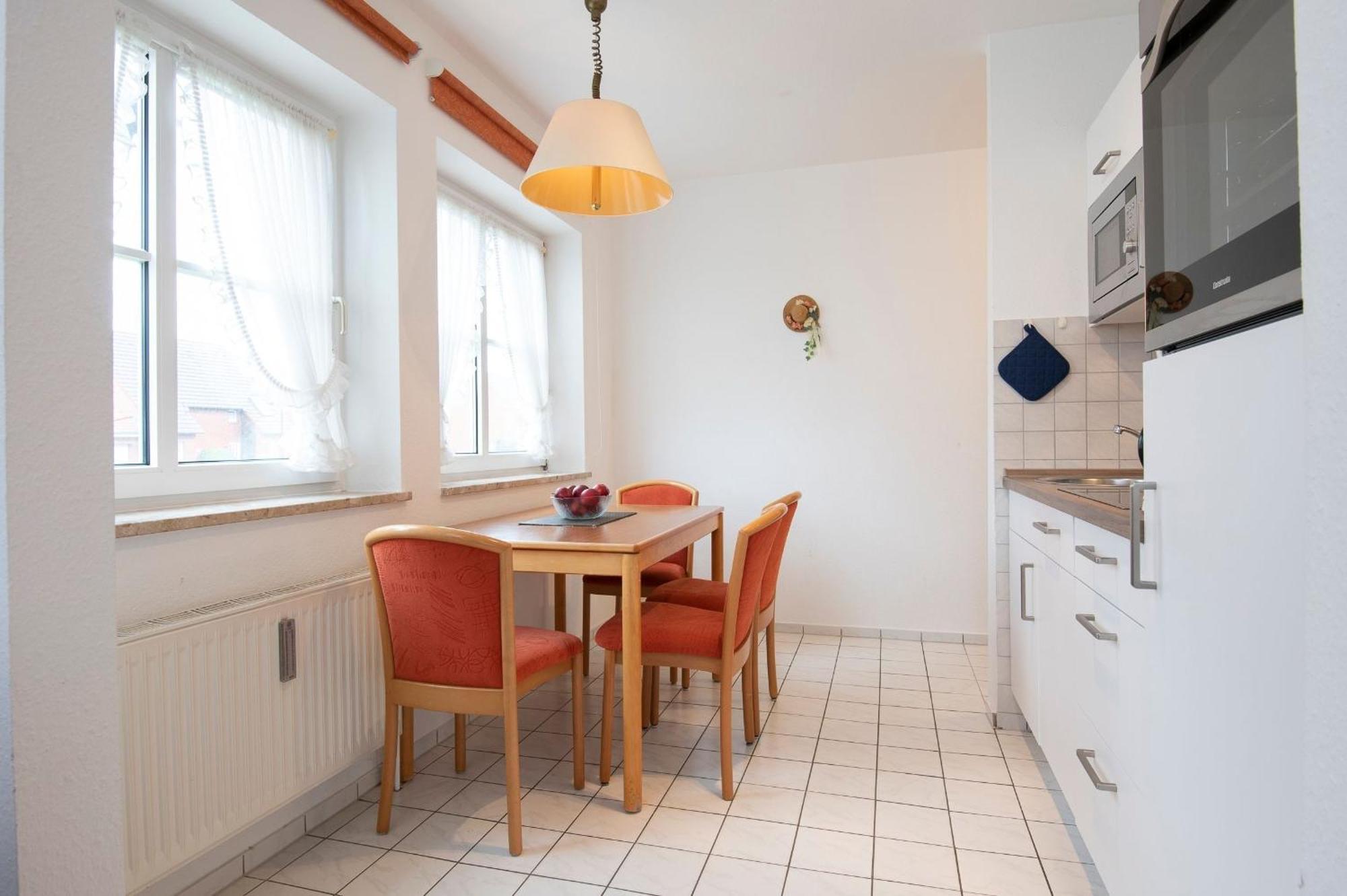Ferienwohnung Ostseebutt Mit Terrasse Im Kaiserhof 2 Kellenhusen Ngoại thất bức ảnh